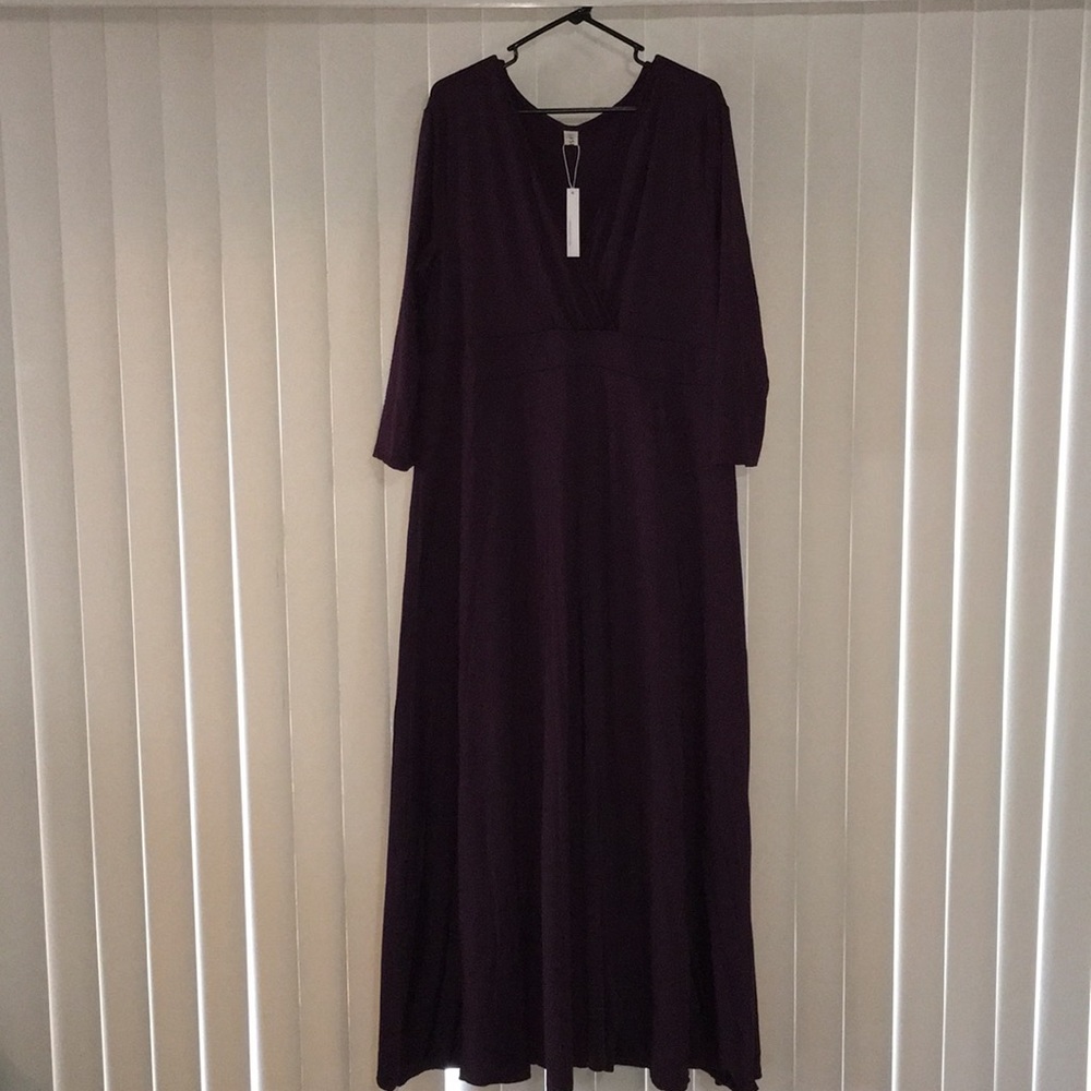 Poseshe Floor Length 3/4 Sleeve Dress